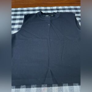 St John knit sleeveless sweater